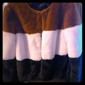 Woman’s Crop Top Polyester Jacket
